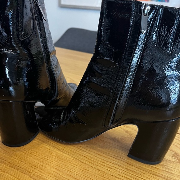 Black shiny boots - Picture 3 of 6